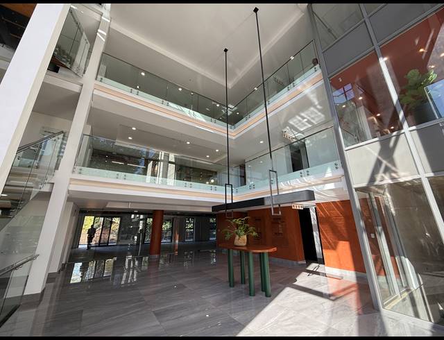 825M² OFFICE TO LET IN MELROSE ESTATE